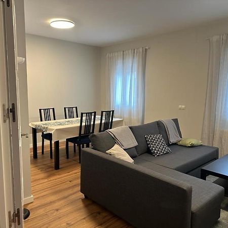 Agara Burgos Apartment ภายนอก รูปภาพ