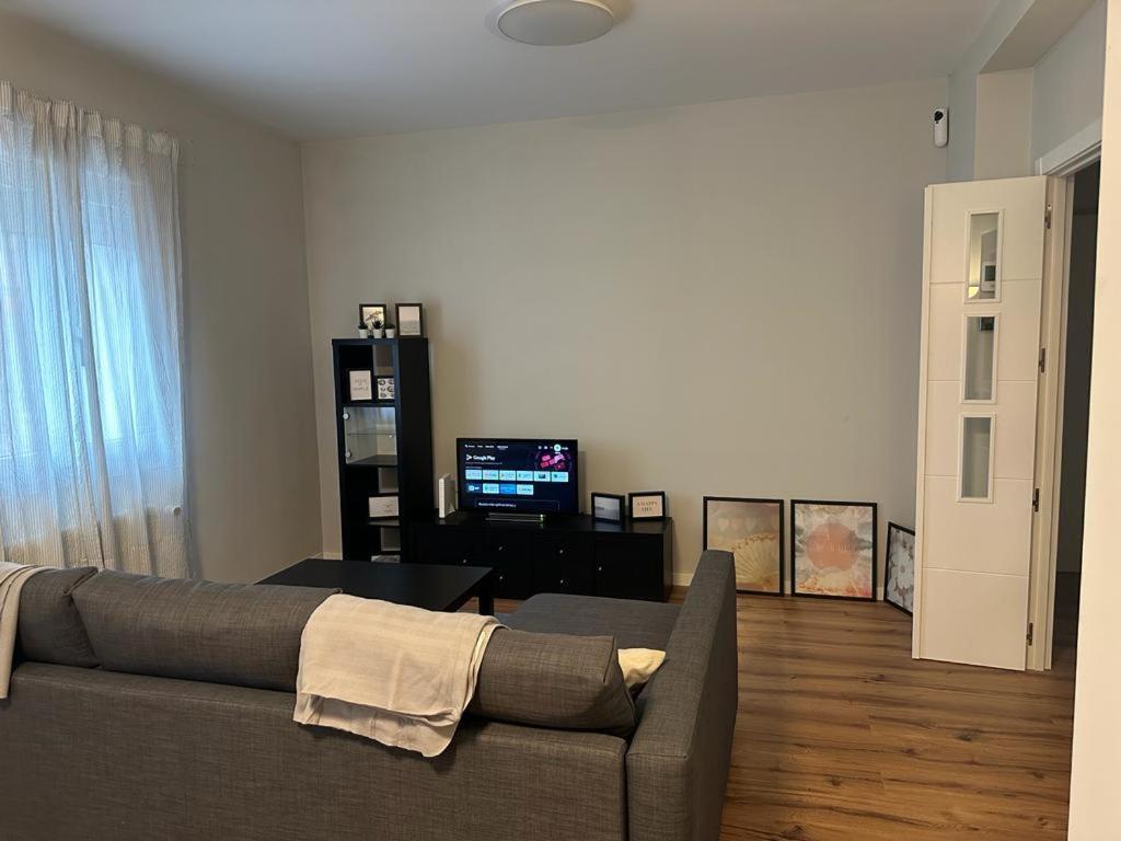 Agara Burgos Apartment ภายนอก รูปภาพ