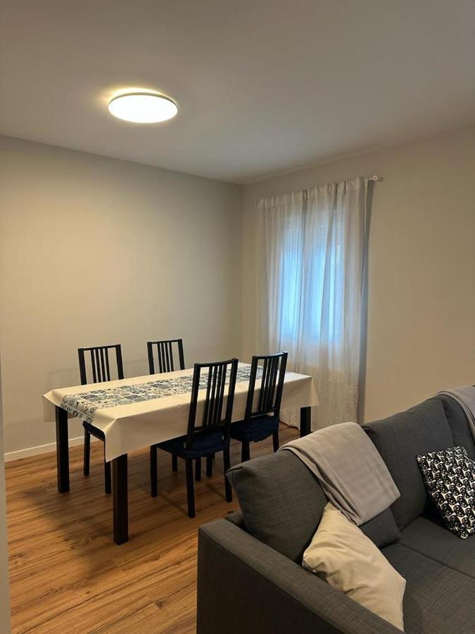 Agara Burgos Apartment ภายนอก รูปภาพ