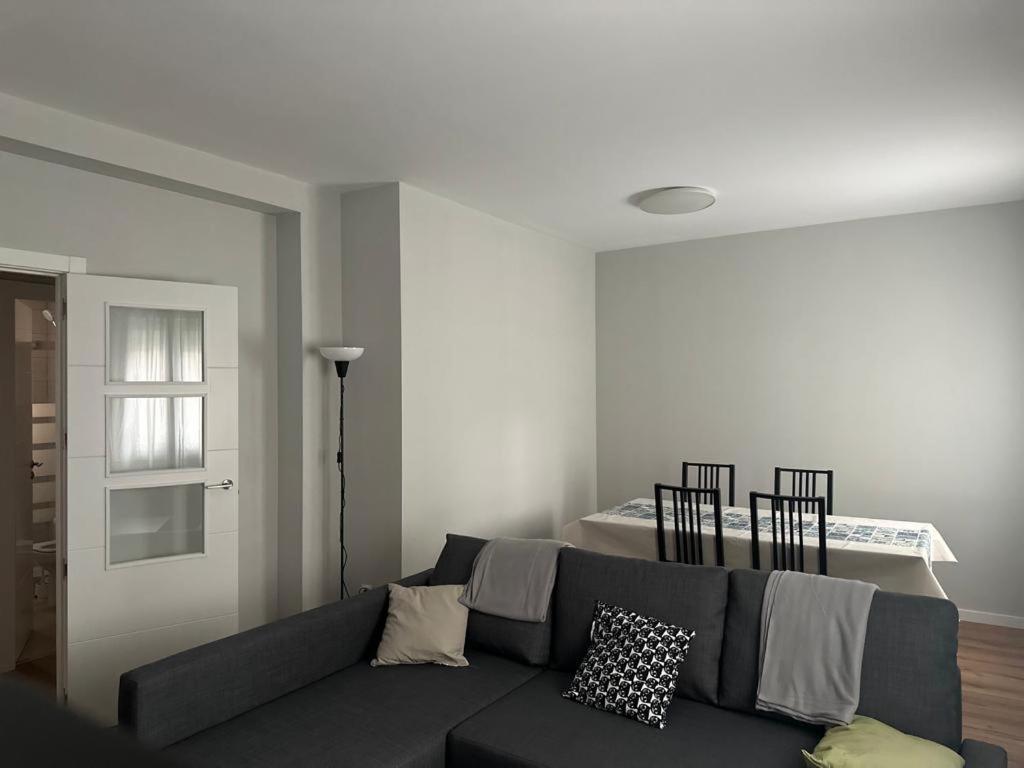 Agara Burgos Apartment ภายนอก รูปภาพ